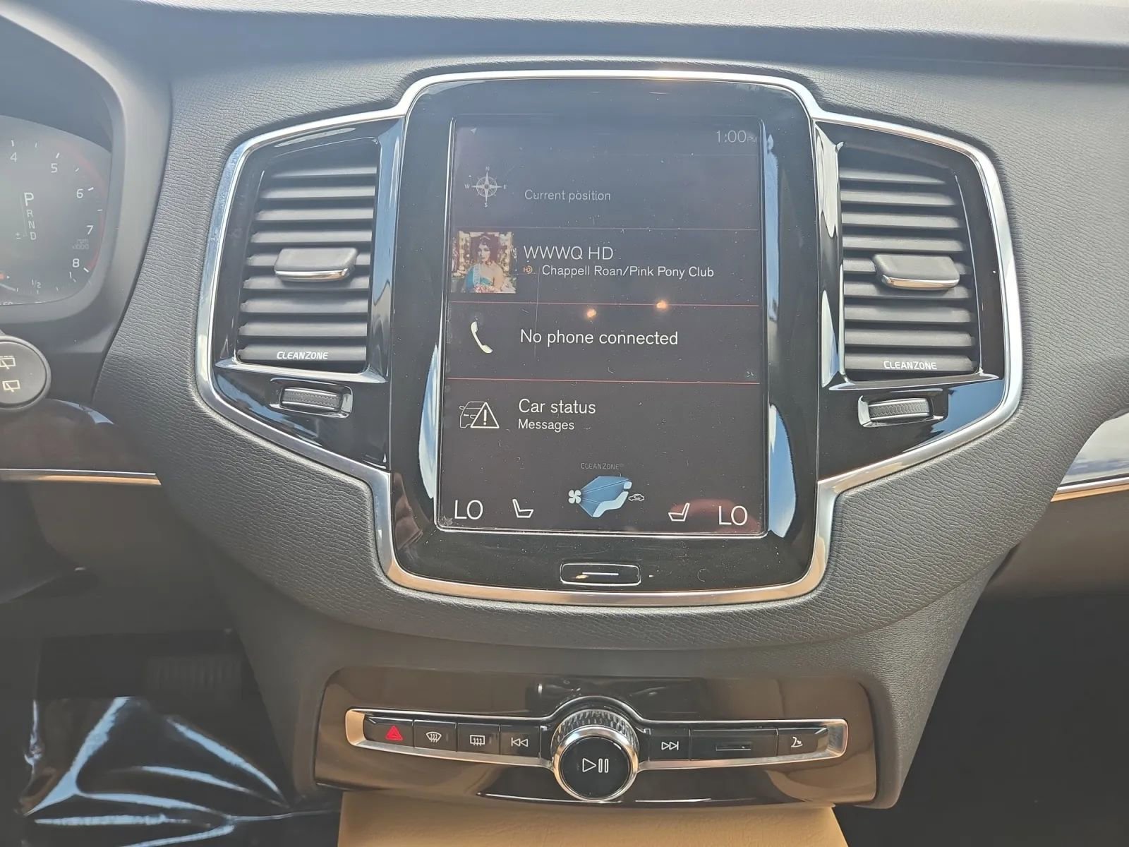 Used 2016 Volvo XC90 T6 Momentum w/ Momentum Plus Package AWD/4WD image 21
