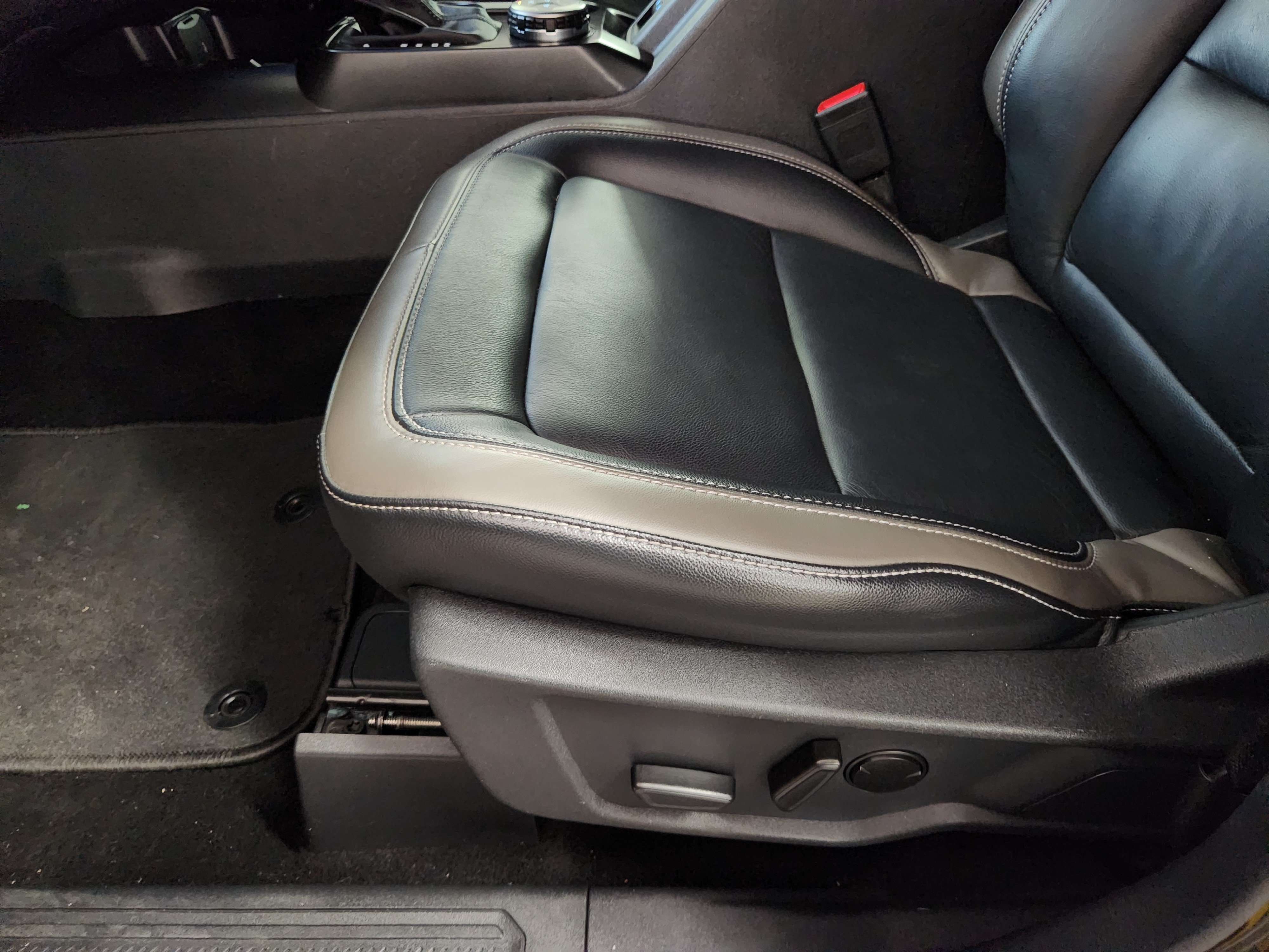 Used 2025 Ford Bronco Outer Banks AWD/4WD image 16