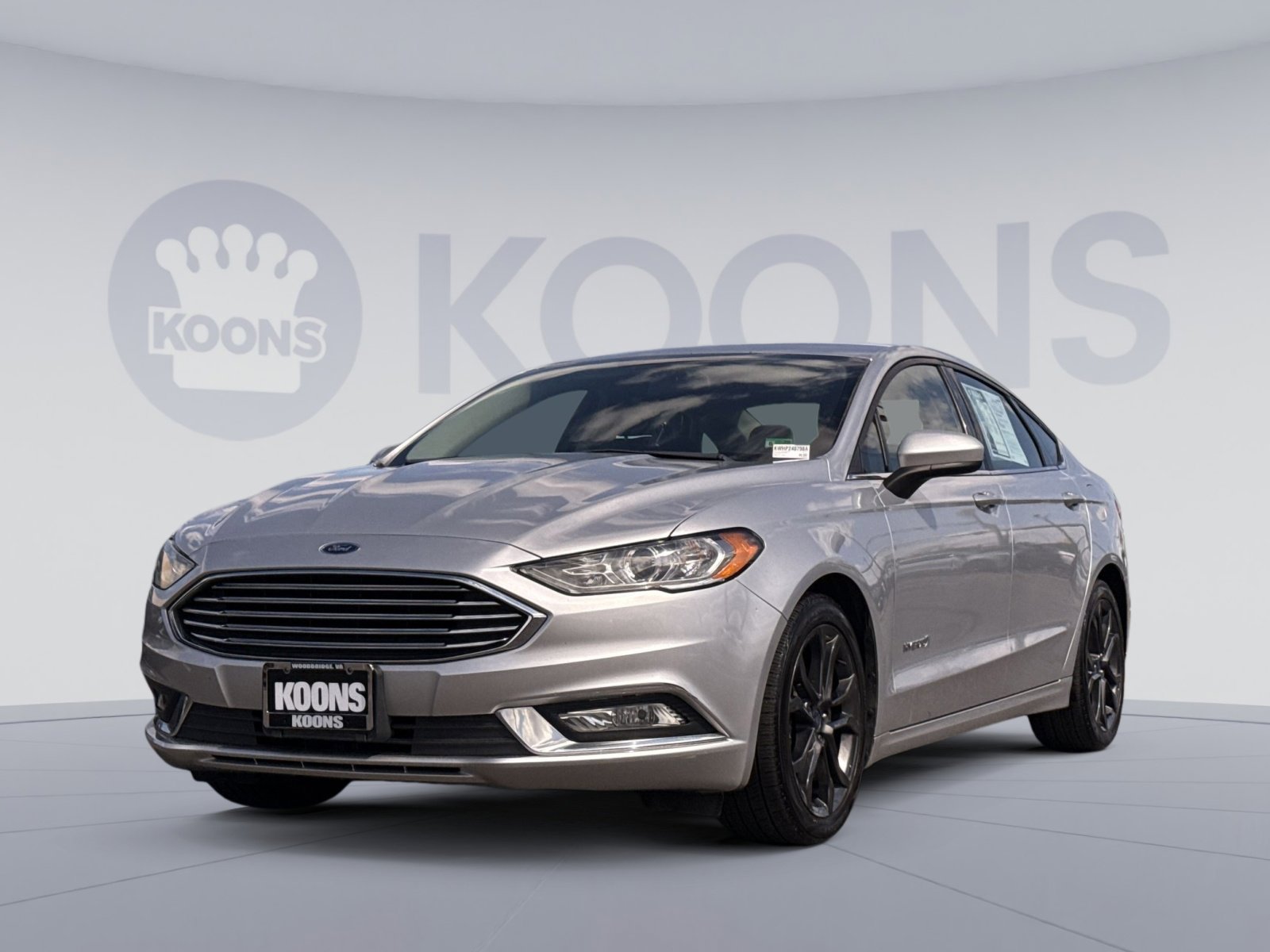 Used 2018 Ford Fusion SE w/ Equipment Group 601A image 1