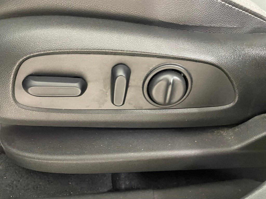 Used 2021 Chevrolet Equinox Premier image 12