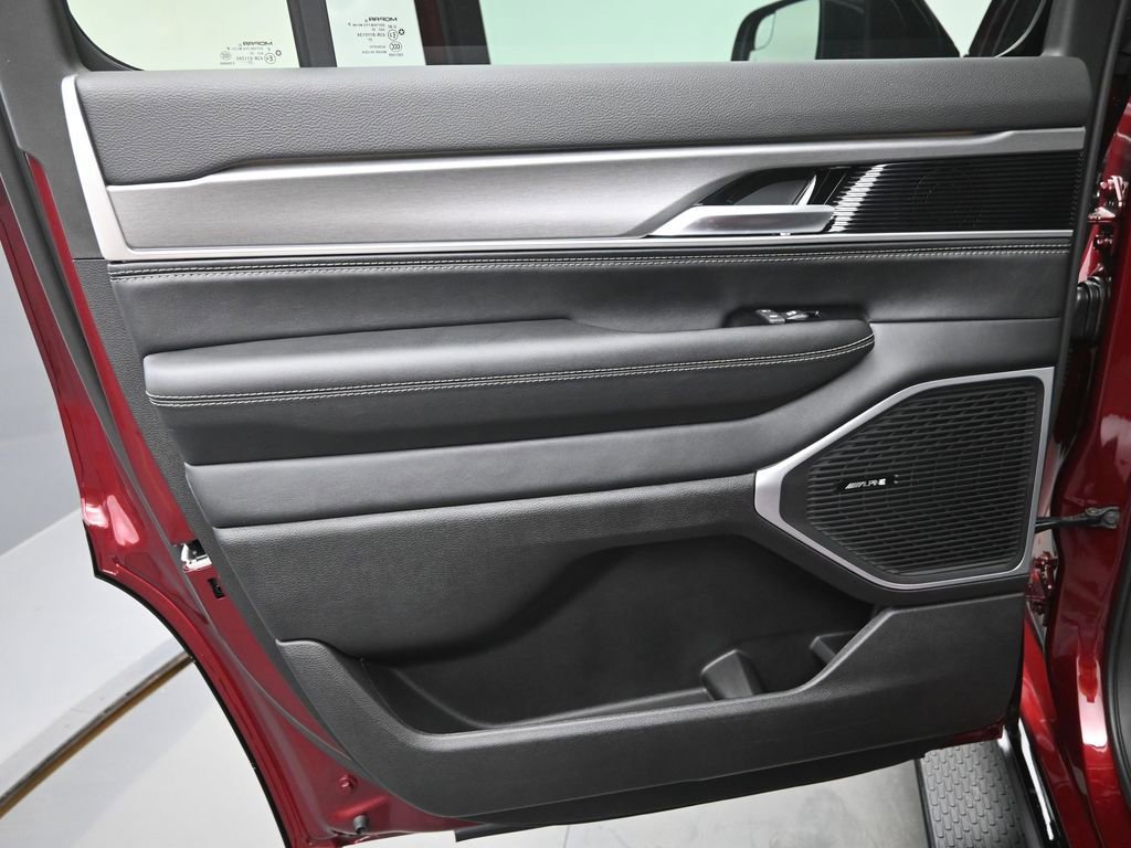 New 2026 Jeep Grand Wagoneer image 14