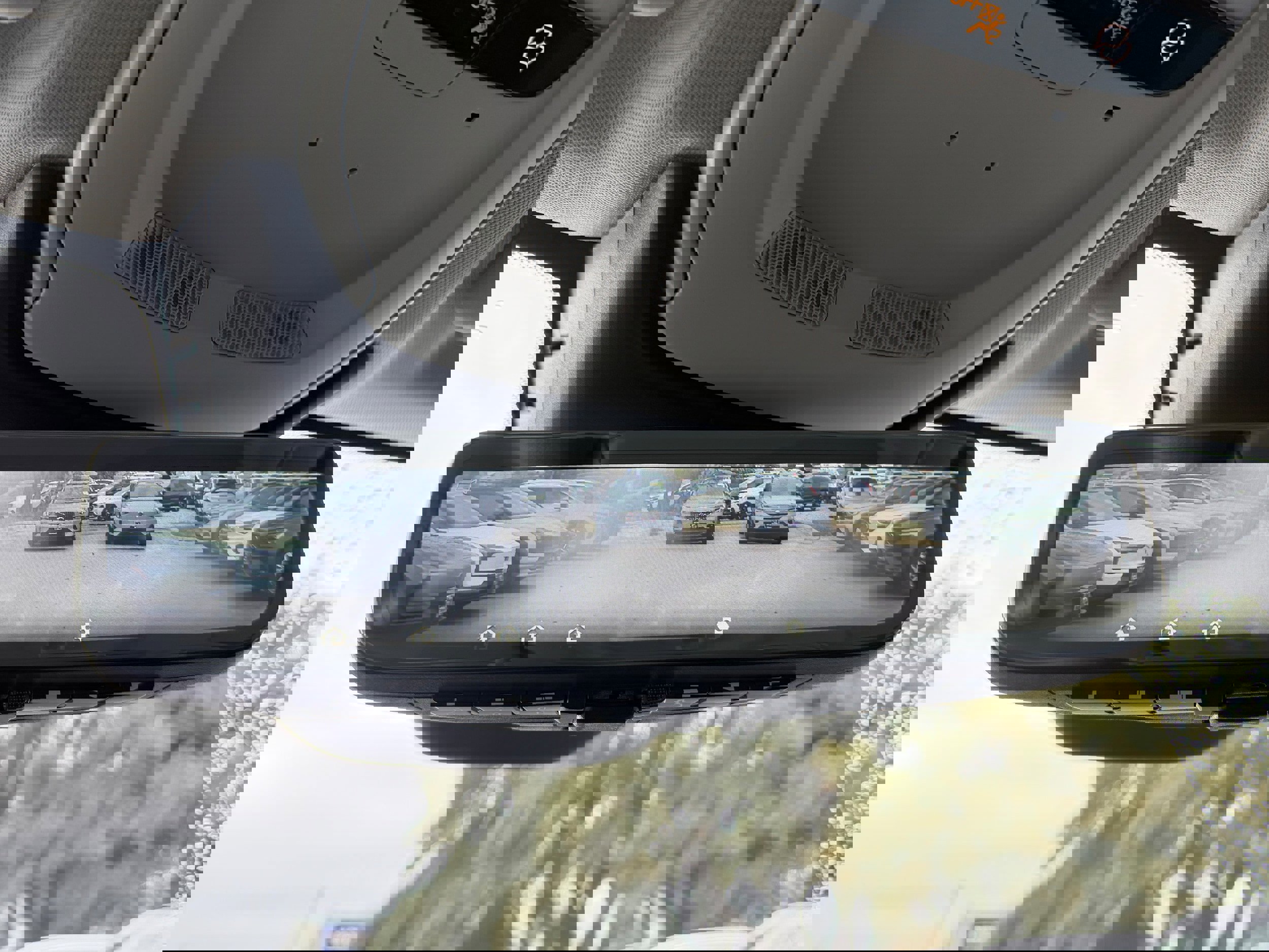 New 2026 Volvo XC60 B5 Ultra w/ Protection Package Premier image 17