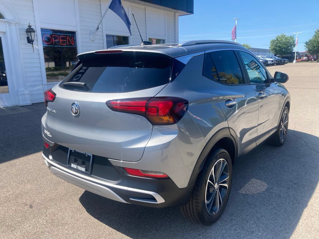 Used 2023 Buick Encore GX Select FWD image 5