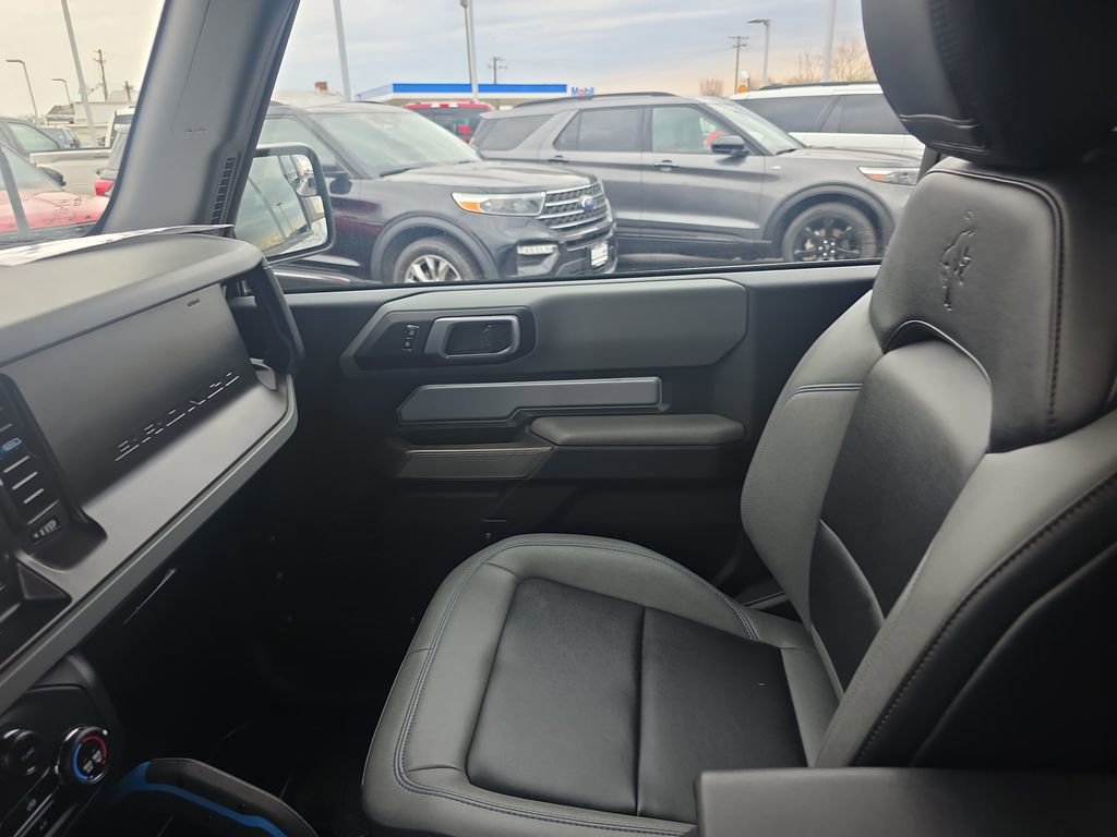 Certified 2023 Ford Bronco Black Diamond image 35