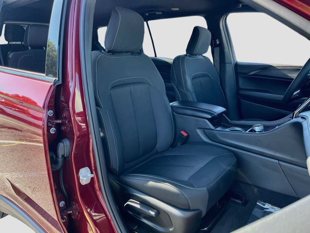 Certified 2025 Jeep Grand Cherokee L Laredo w/ Trailer Tow Package RWD image 27