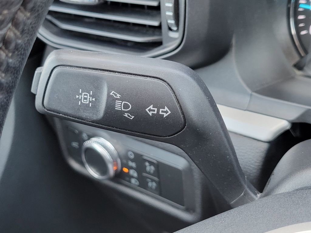 Certified 2022 Ford Explorer XLT image 31