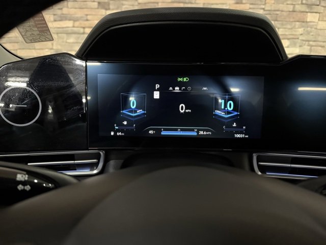 New 2025 Hyundai Elantra SEL image 18