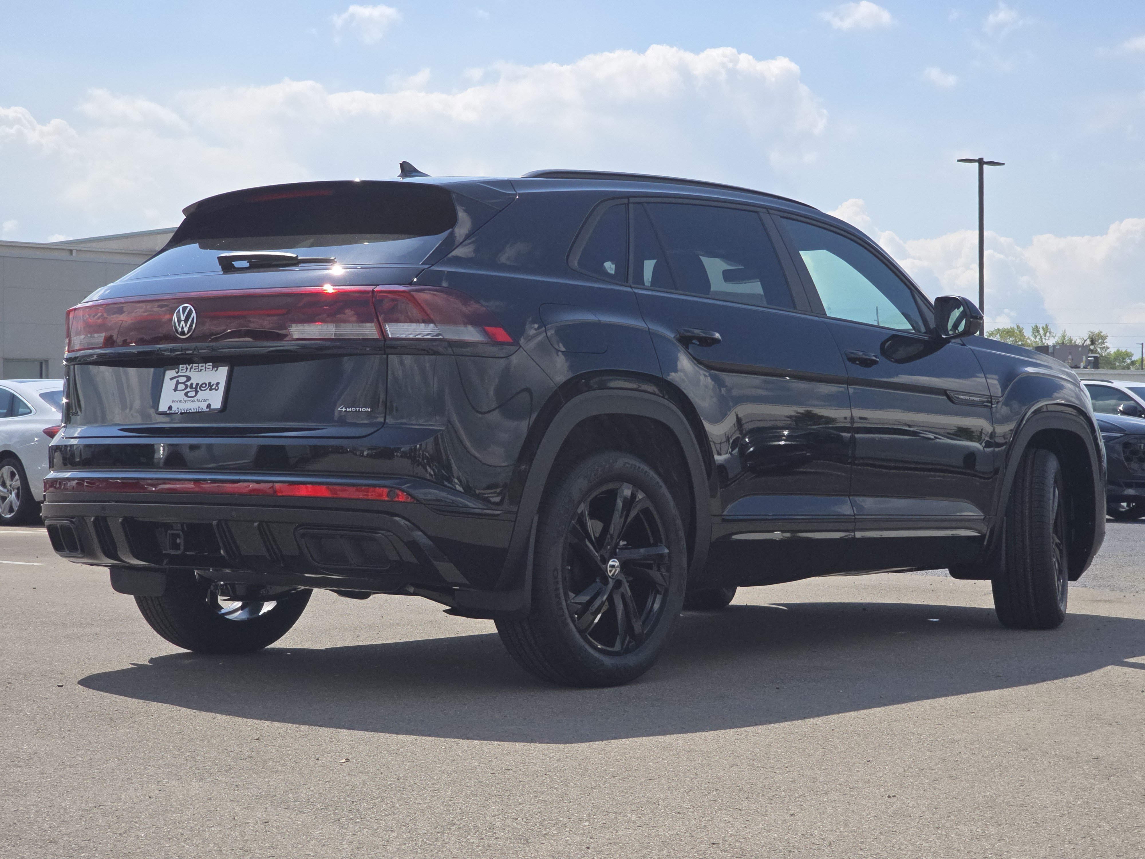 New 2026 Volkswagen Atlas Cross Sport SEL R-Line AWD/4WD image 7