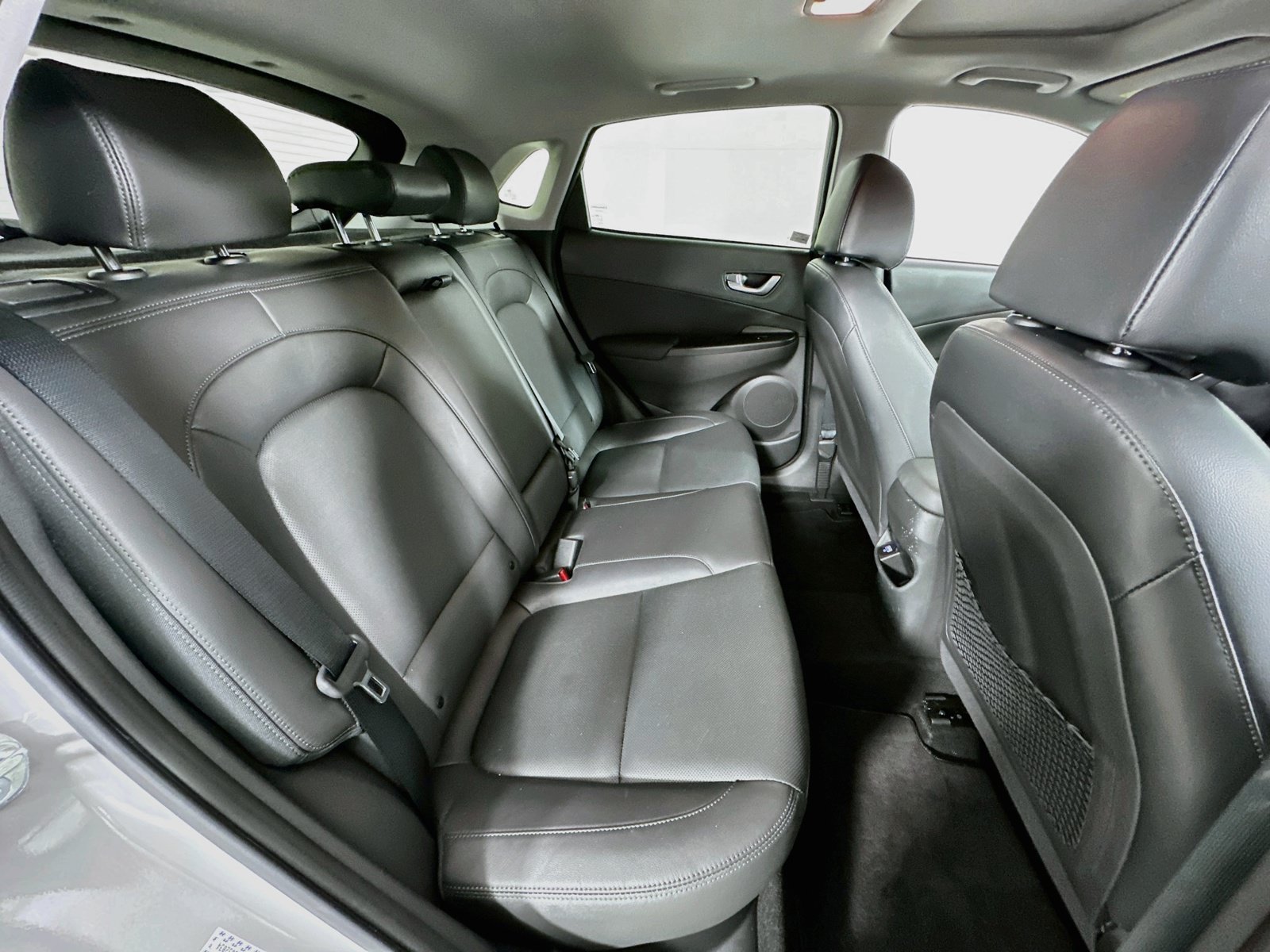 Used 2023 Hyundai Kona Limited FWD image 28
