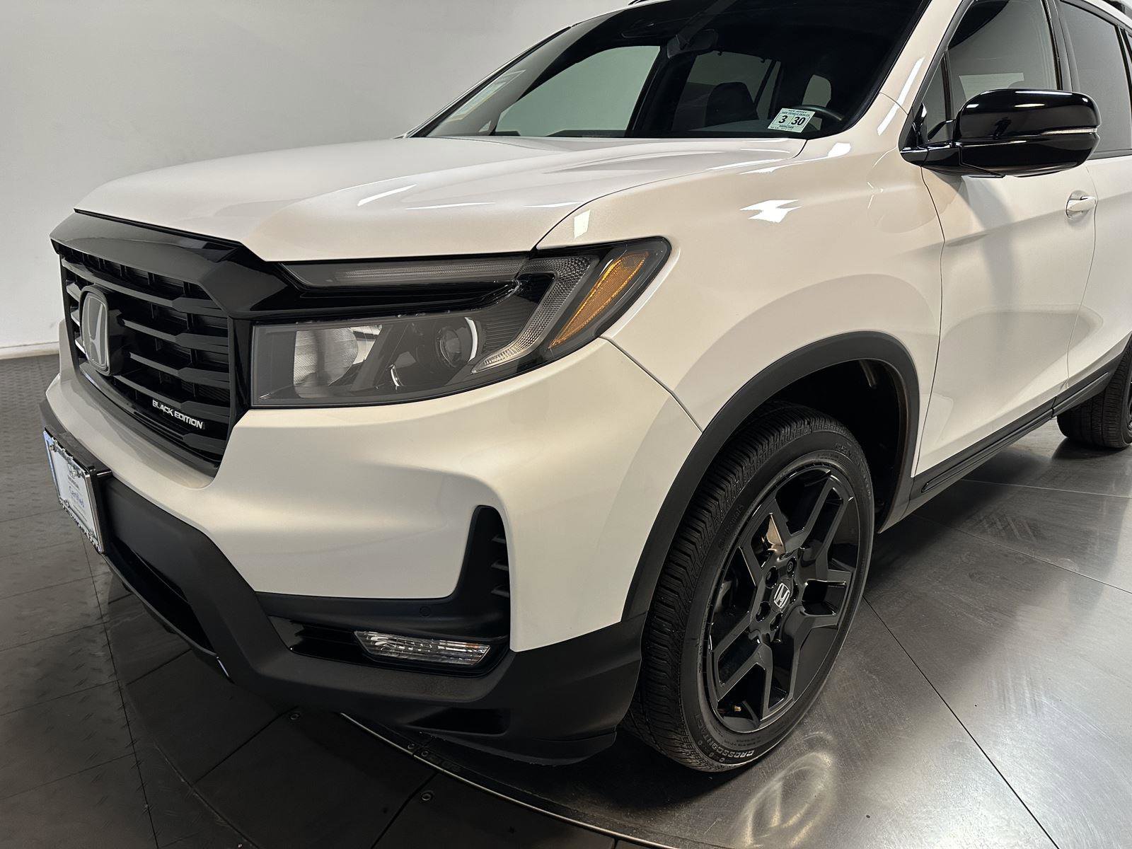 Certified 2024 Honda Passport Black Edition image 7