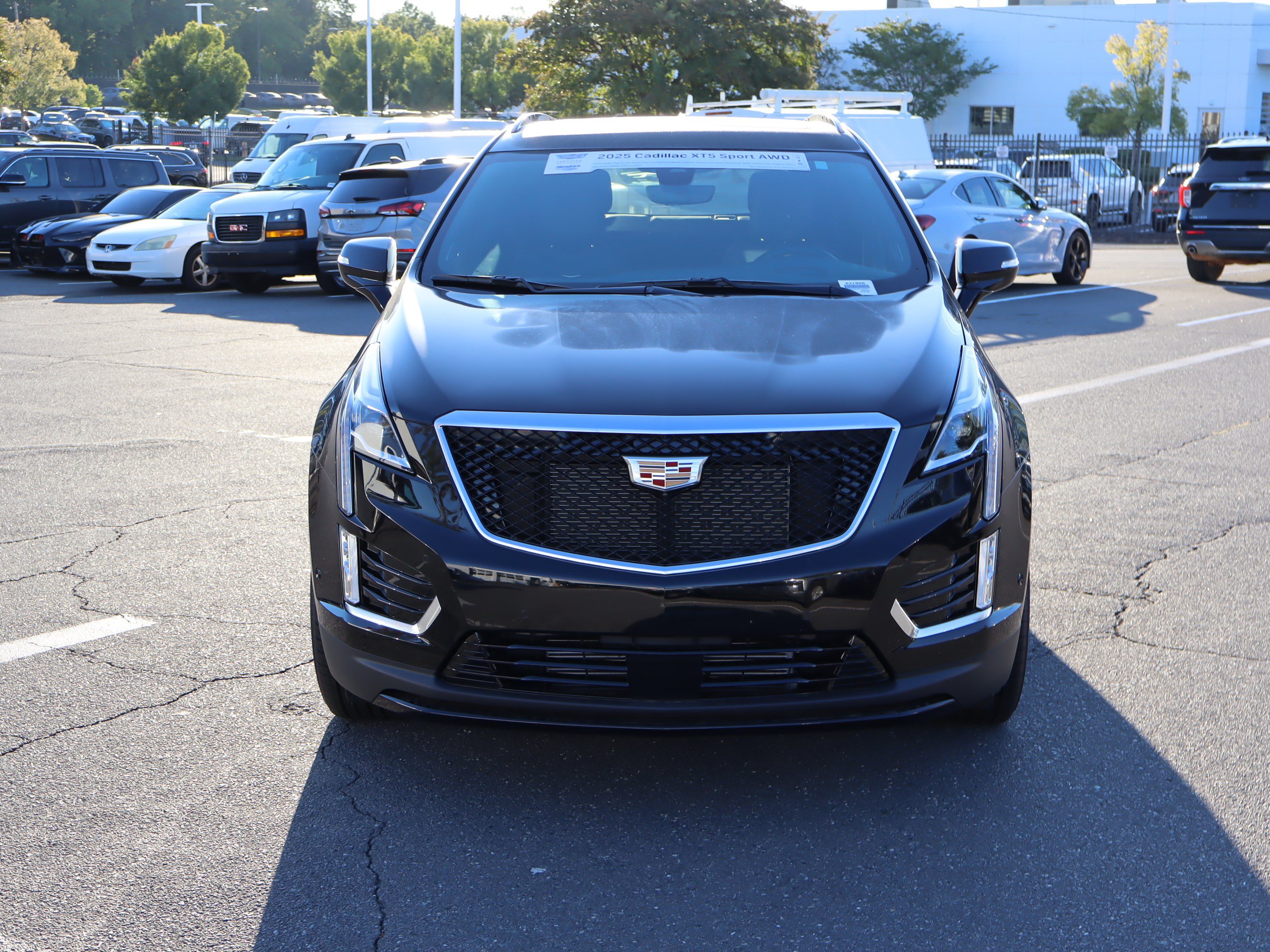 Used 2025 Cadillac XT5 Sportv w/ Technology Package AWD/4WD image 3