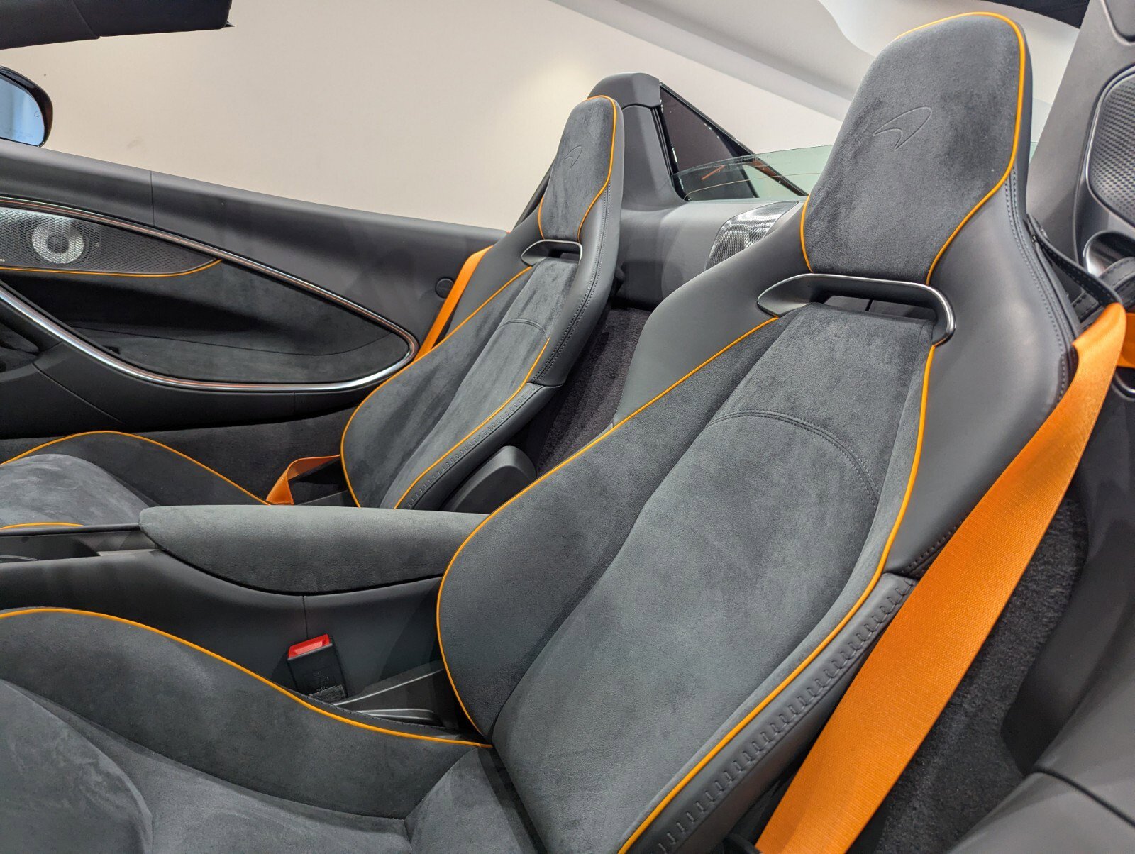 New 2026 McLaren Artura Spider image 8