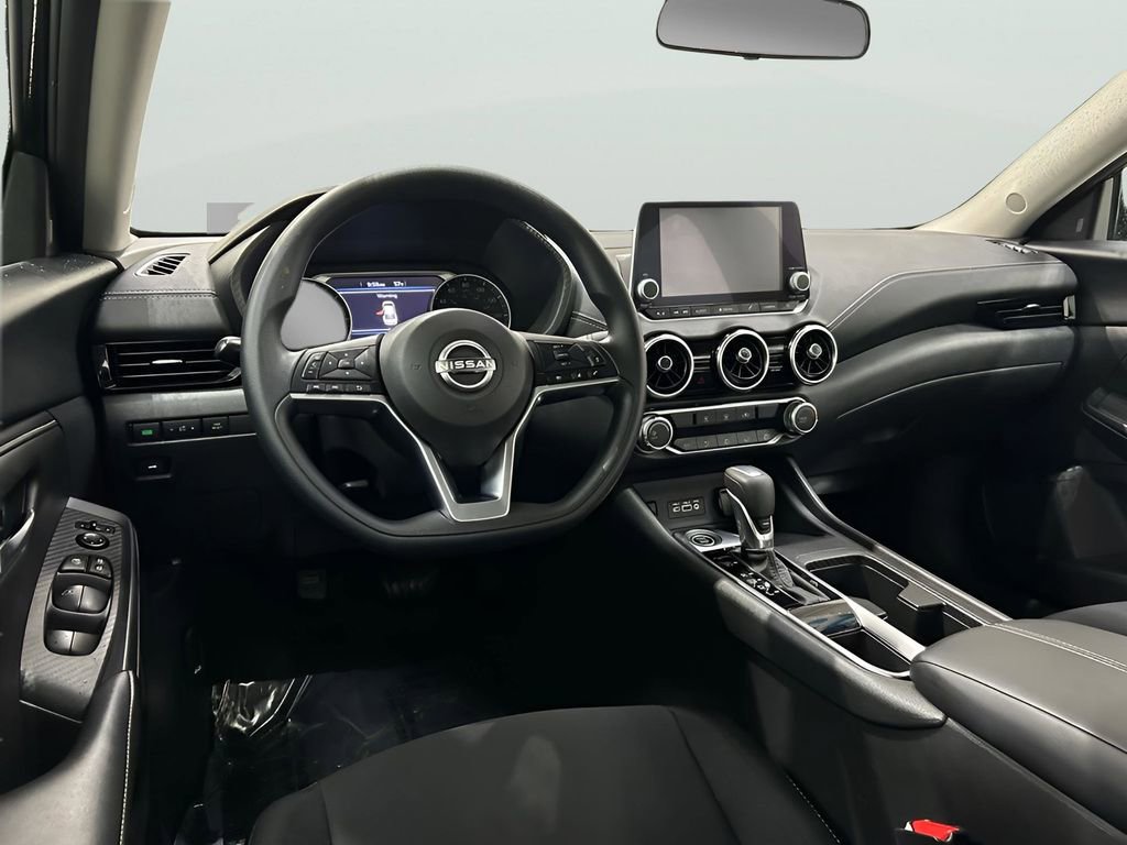 Used 2025 Nissan Sentra SV image 14