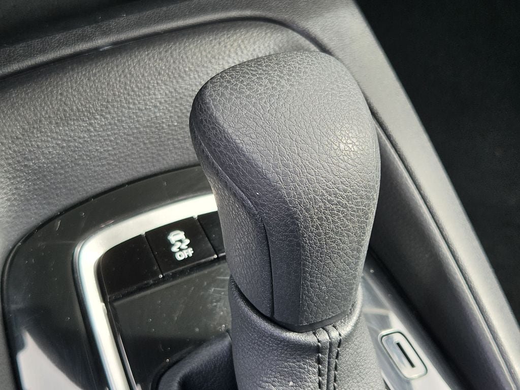 Used 2026 Toyota Corolla LE FWD image 21