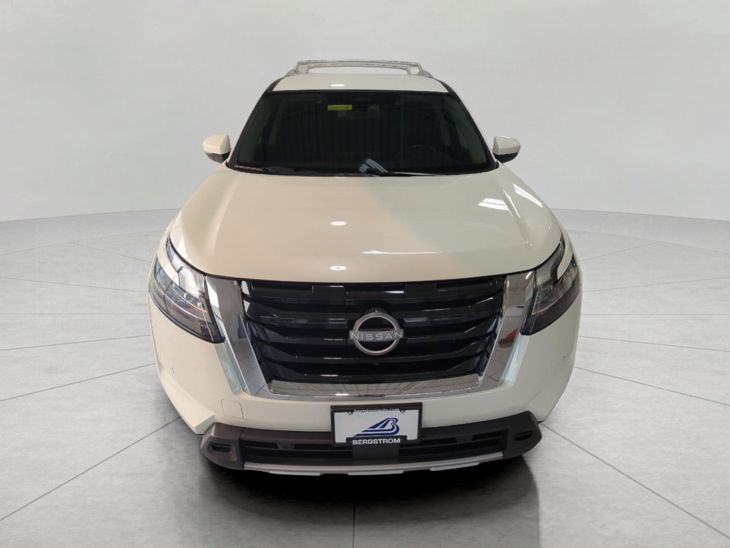 Used 2023 Nissan Pathfinder SL AWD/4WD image 28