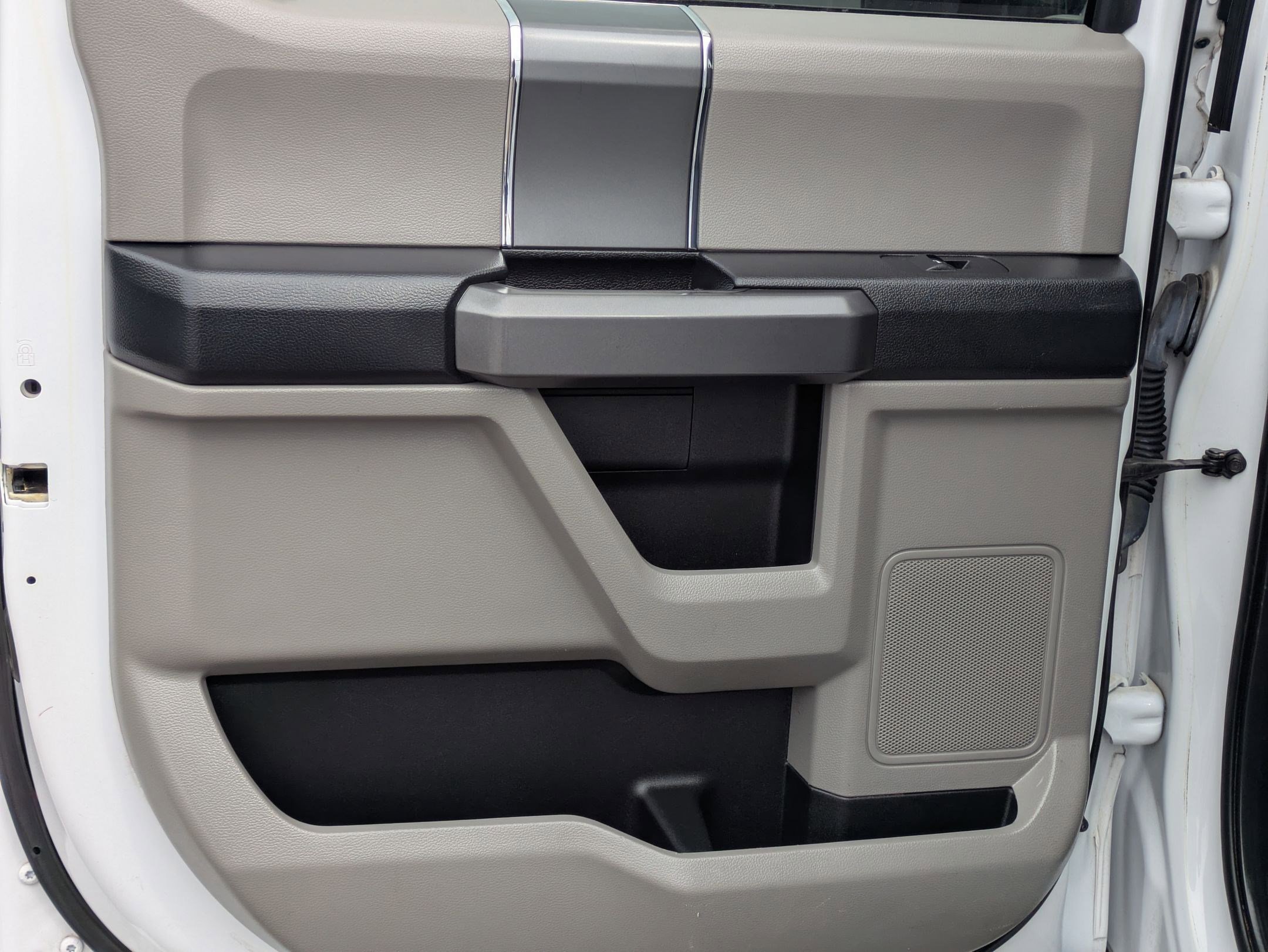 Used 2018 Ford F150 XLT w/ Equipment Group 302A Luxury image 14