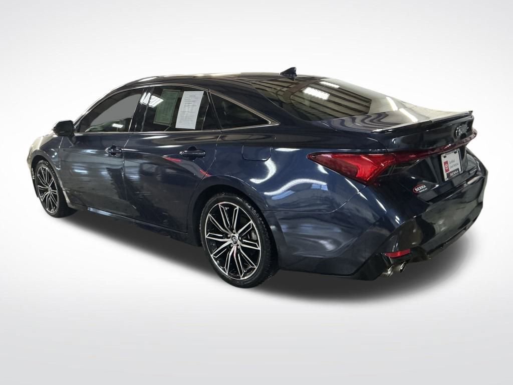 Certified 2019 Toyota Avalon Touring image 3
