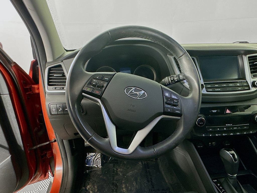 Used 2016 Hyundai Tucson Limited w/ Option Group 03 image 16