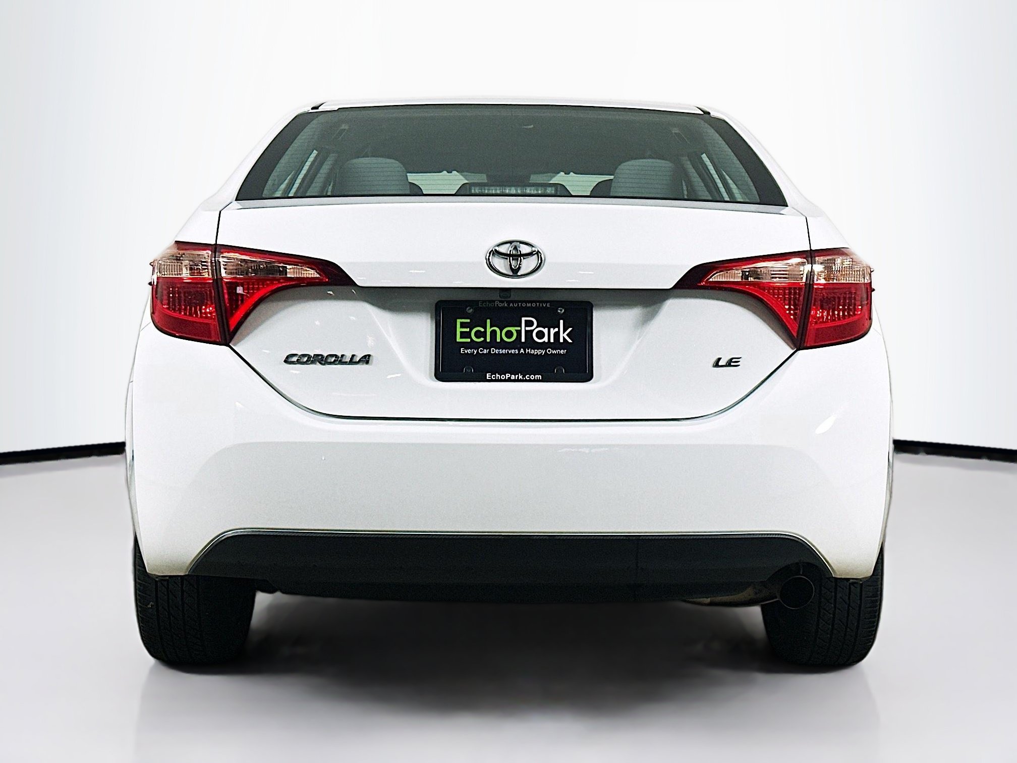 Used 2017 Toyota Corolla LE FWD image 7