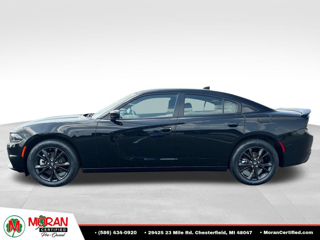 Used 2023 Dodge Charger SXT w/ Blacktop Package AWD/4WD image 2