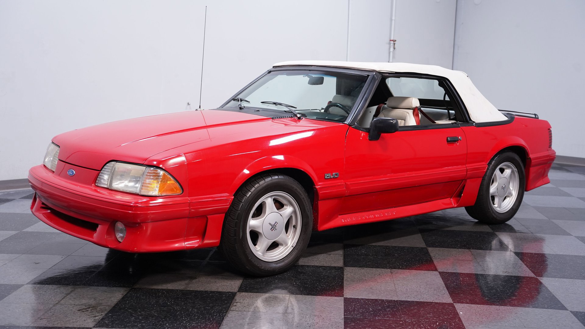 Used 1990 Ford Mustang GT image 6