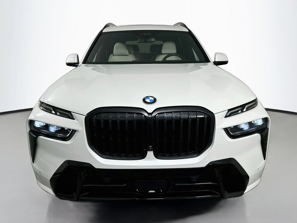Certified 2024 BMW X7 xDrive40i w/ M Sport Package AWD/4WD image 2