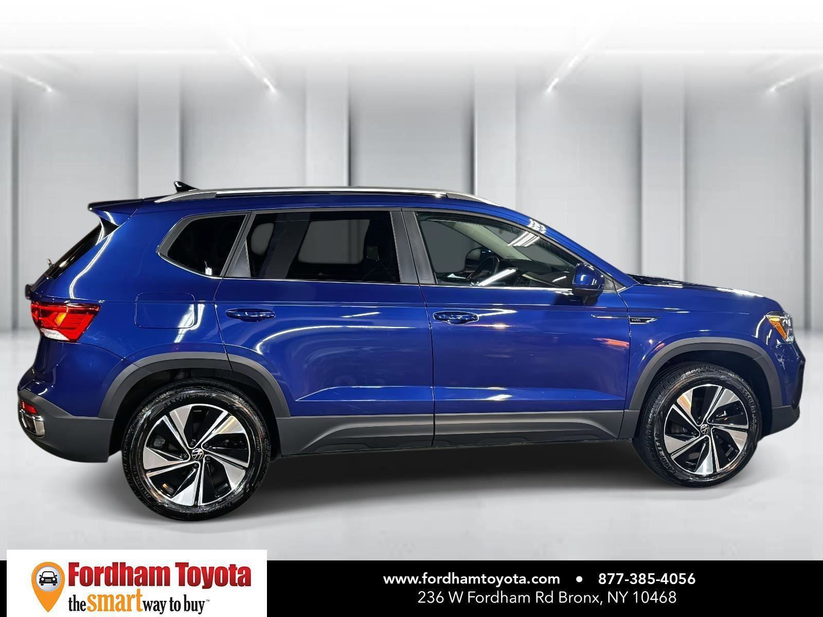 Used 2024 Volkswagen Taos SE image 7