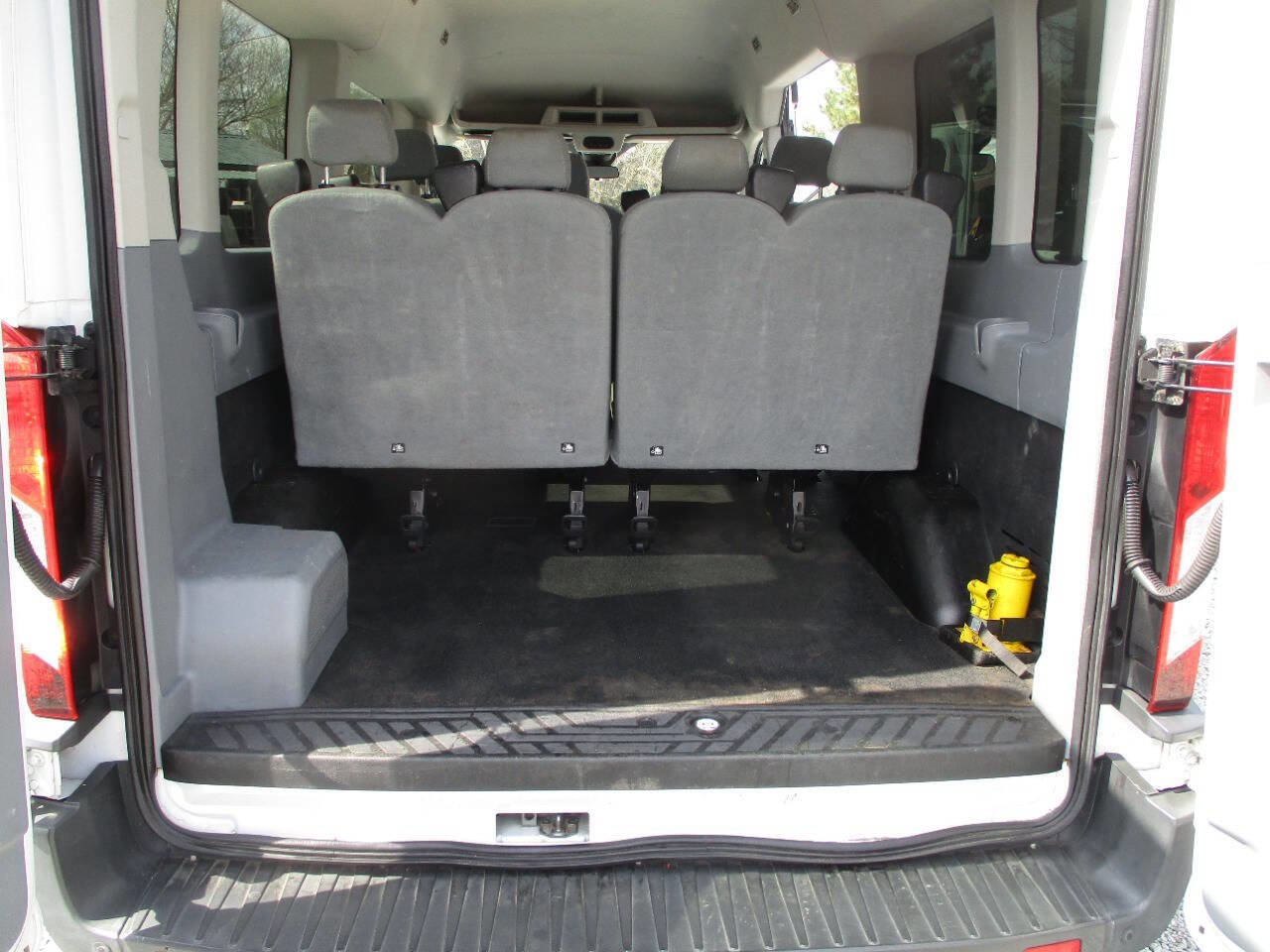 Used 2016 Ford Transit 350 XLT RWD image 15