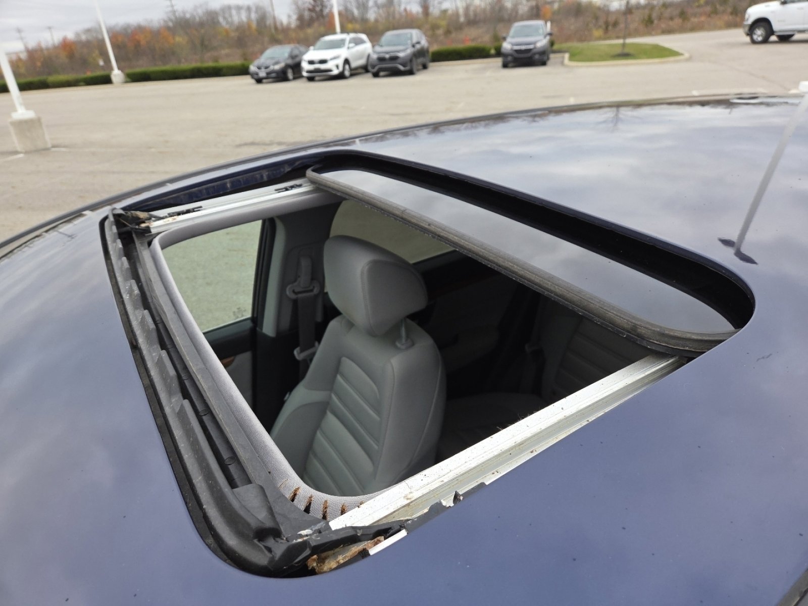 Used 2019 Honda CR-V EX image 4