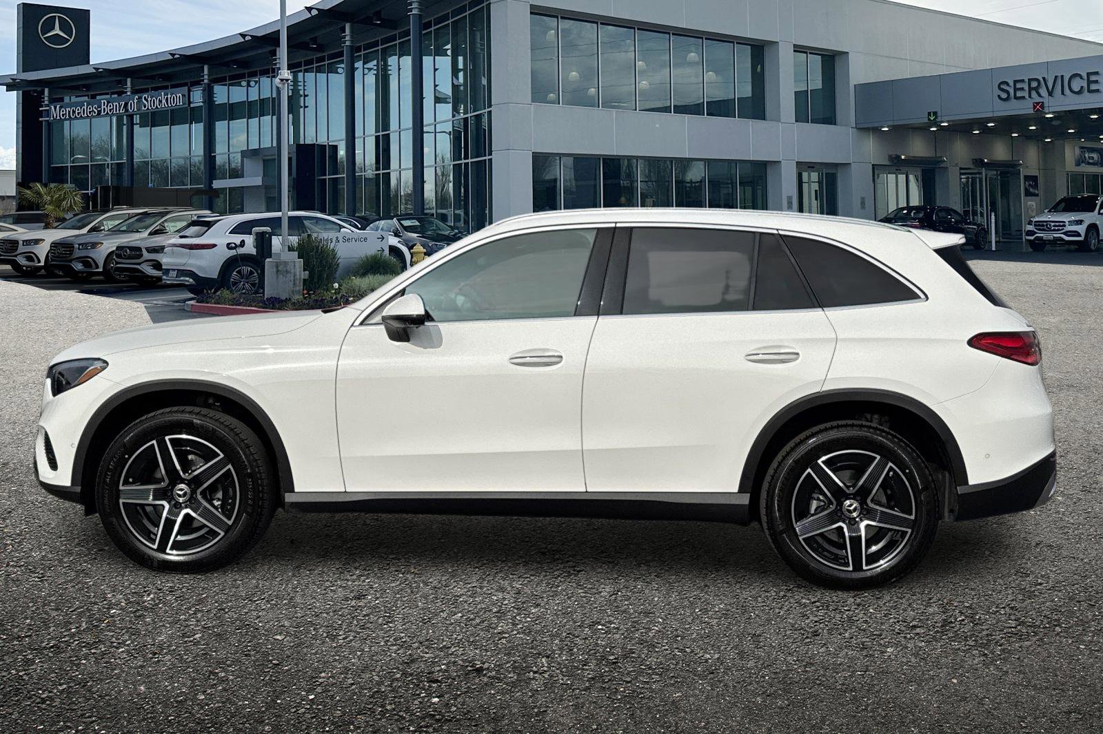 New 2026 Mercedes-Benz GLC 300 4MATIC image 7