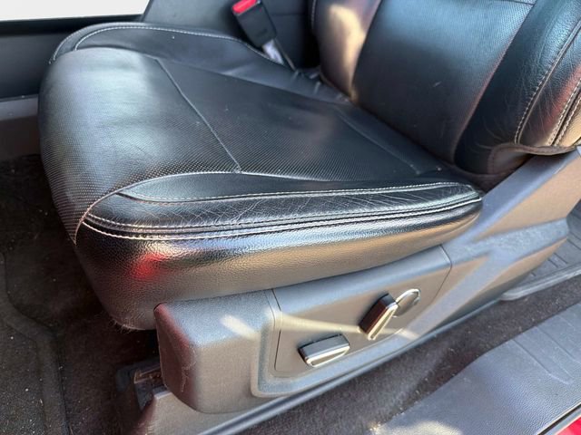 Used 2015 Ford F150 Lariat image 16