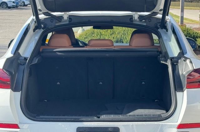 Used 2023 BMW X6 xDrive40i w/ Premium Package image 31