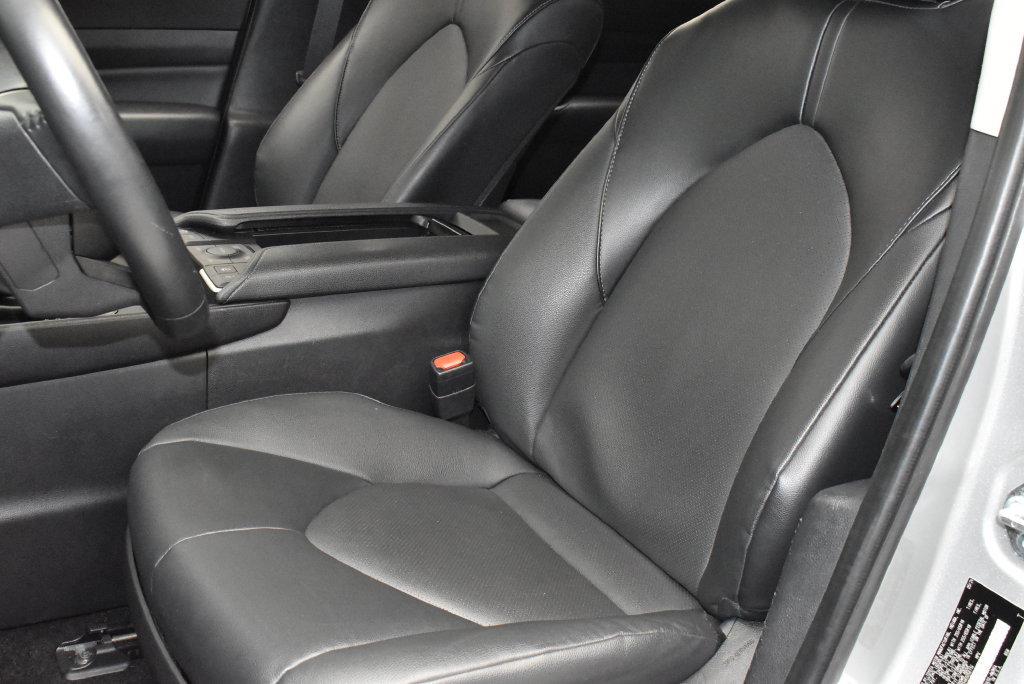 Used 2024 Toyota Grand Highlander AWD image 14
