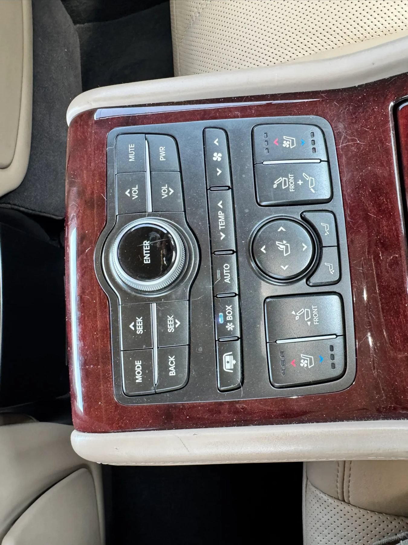 Used 2011 Hyundai Equus Ultimate RWD image 22