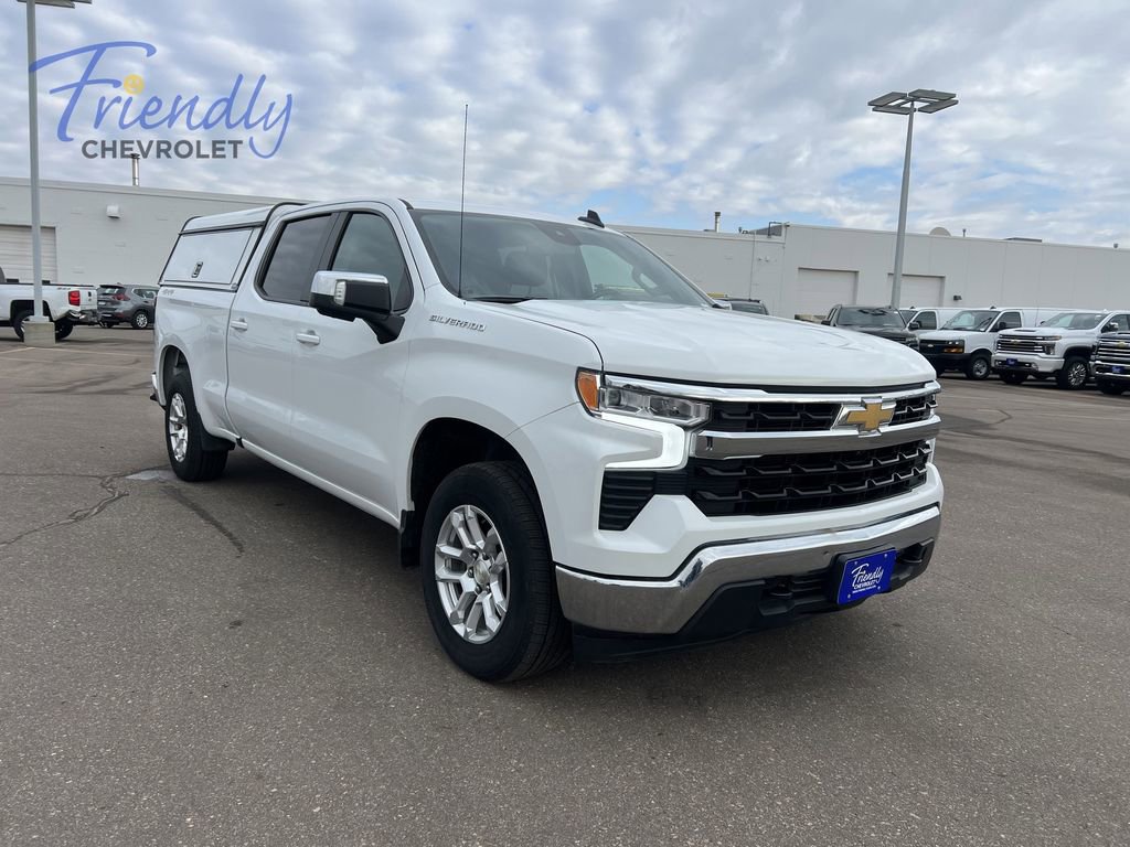 Used 2022 Chevrolet Silverado 1500 LT w/ Safety Package AWD/4WD image 4