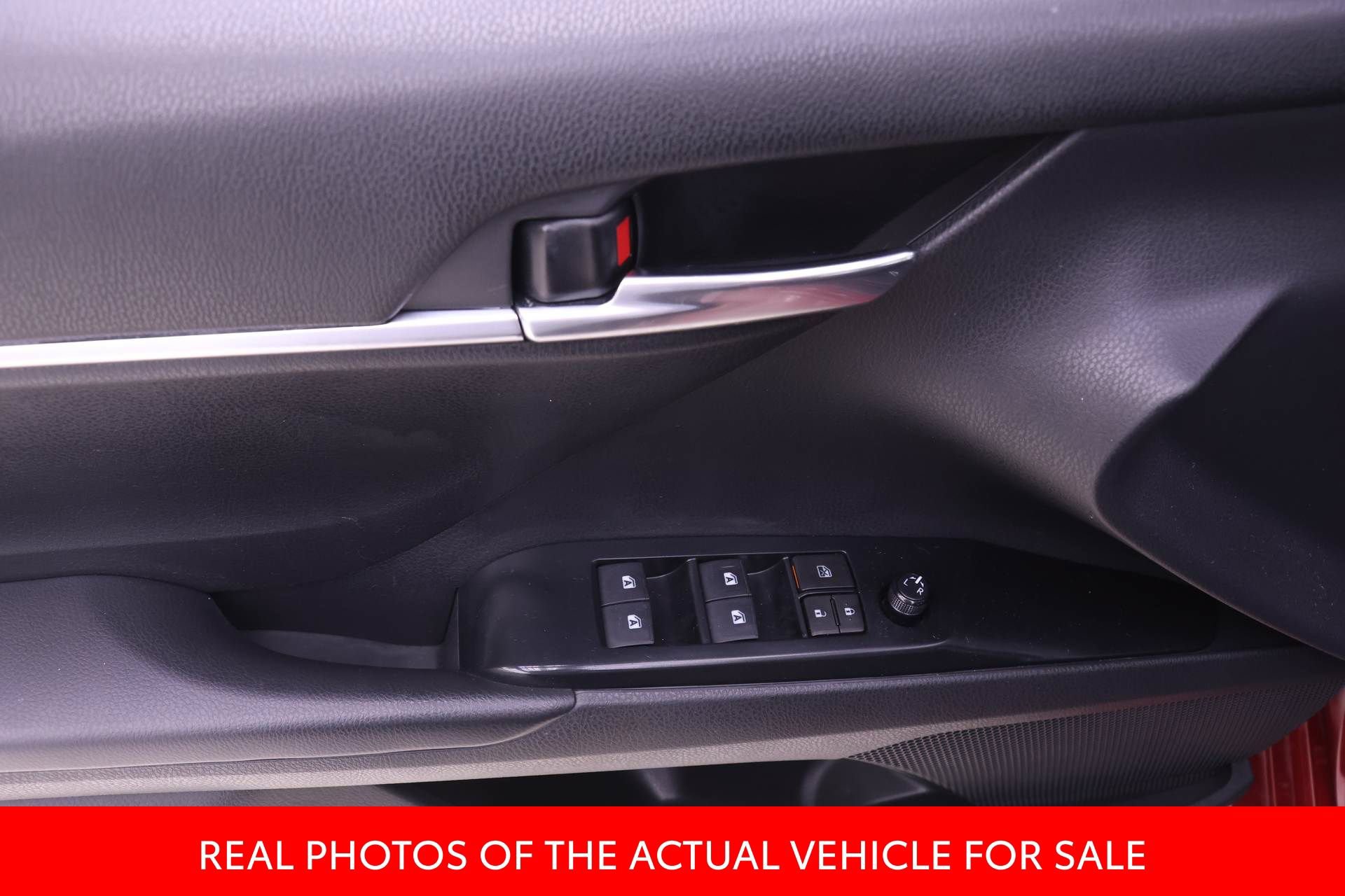 Certified 2019 Toyota Camry LE FWD image 9