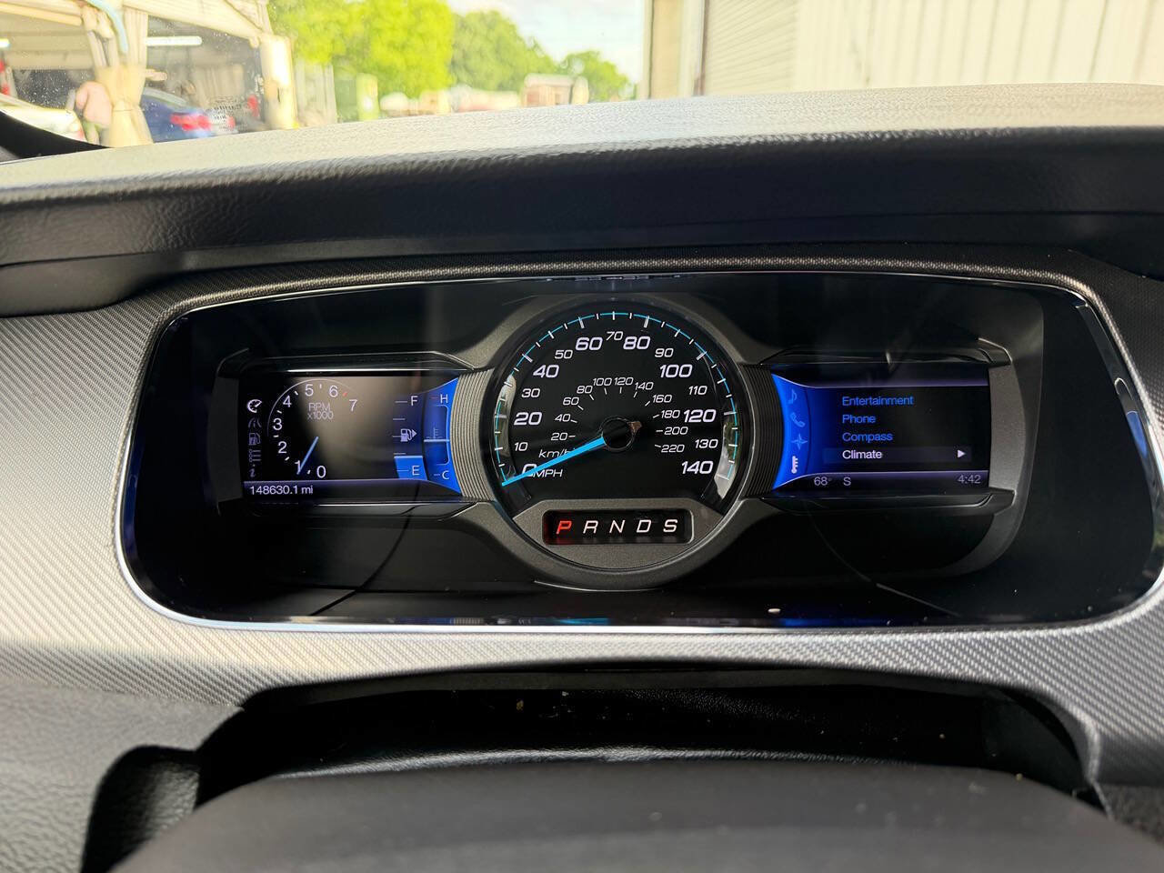 Used 2013 Ford Taurus SHO image 29