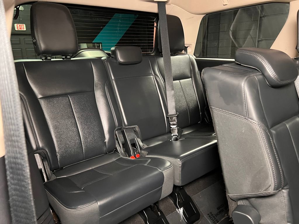 Used 2024 Ford Expedition XLT image 29