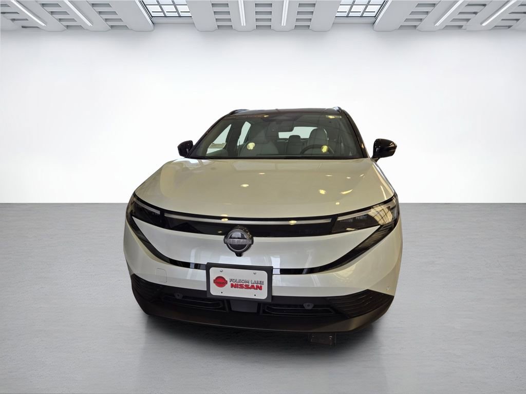 New 2026 Nissan Leaf Platinum+ w/ Cargo Package (Platinum+) FWD image 2