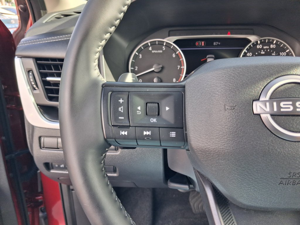 Certified 2026 Nissan Rogue SV FWD image 25