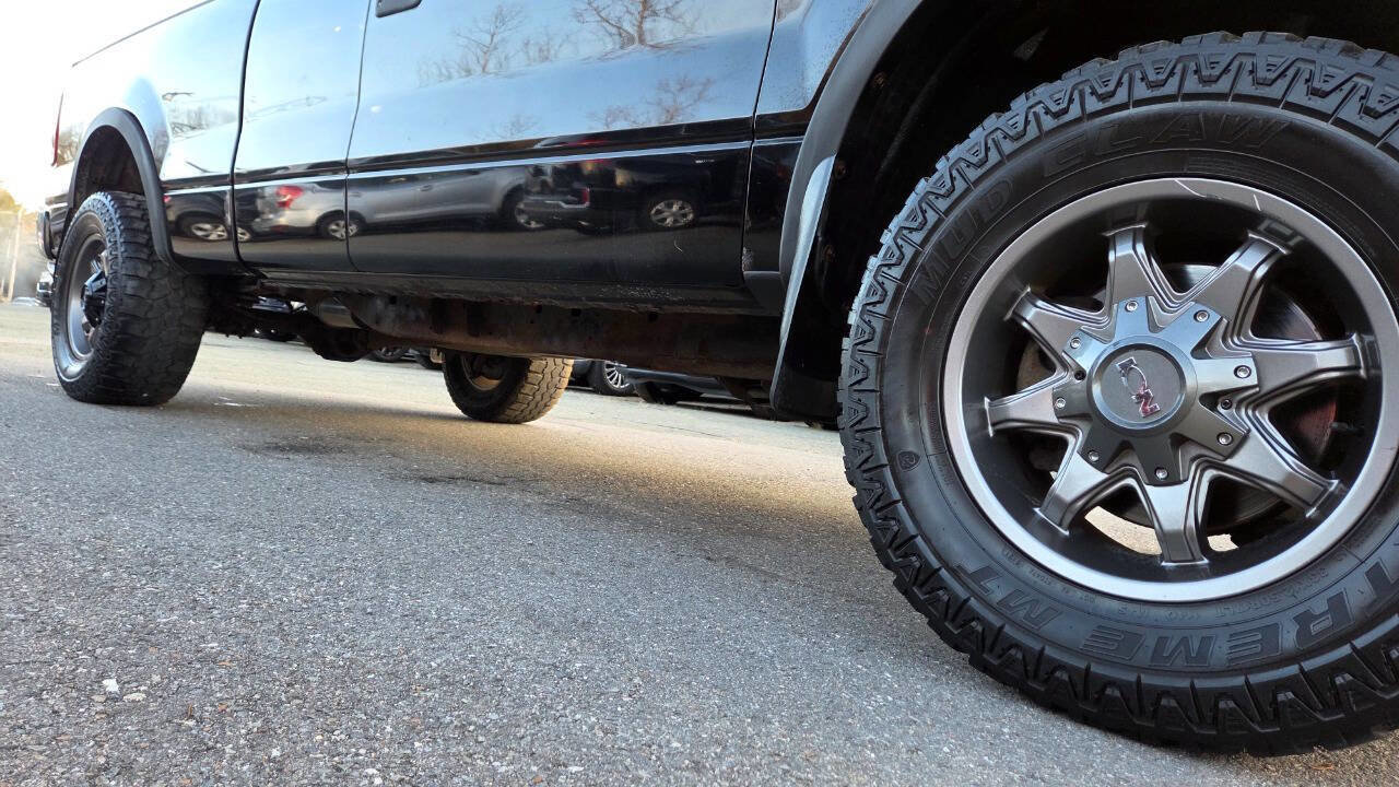 Used 2007 Ford F150 STX image 17