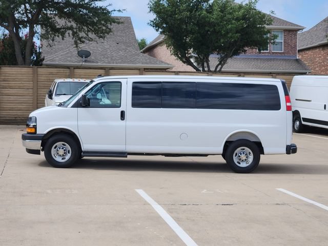 Used 2025 Chevrolet Express 3500 LT w/ LT Preferred Equipment Group RWD image 11