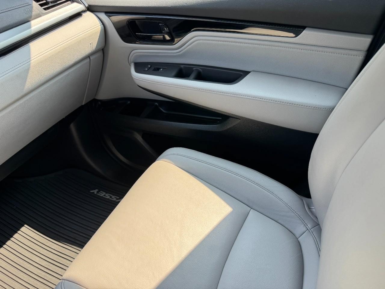 Used 2023 Honda Odyssey Touring image 19