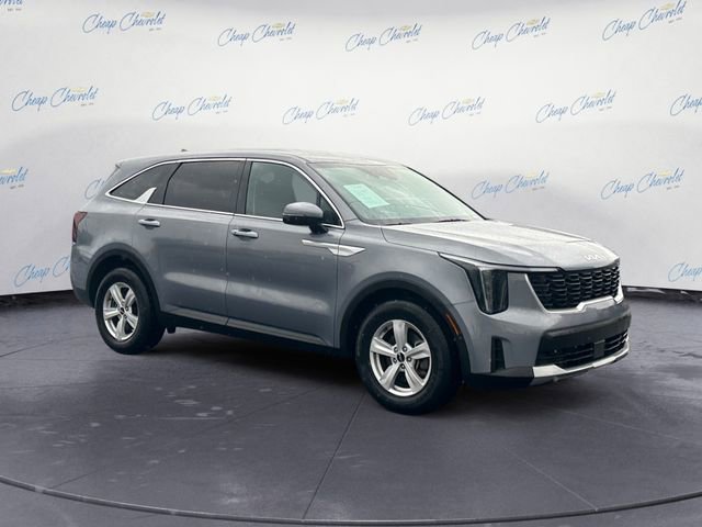 Used 2024 Kia Sorento LX image 7