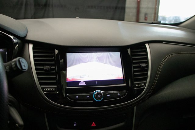 Used 2021 Chevrolet Trax LS image 34