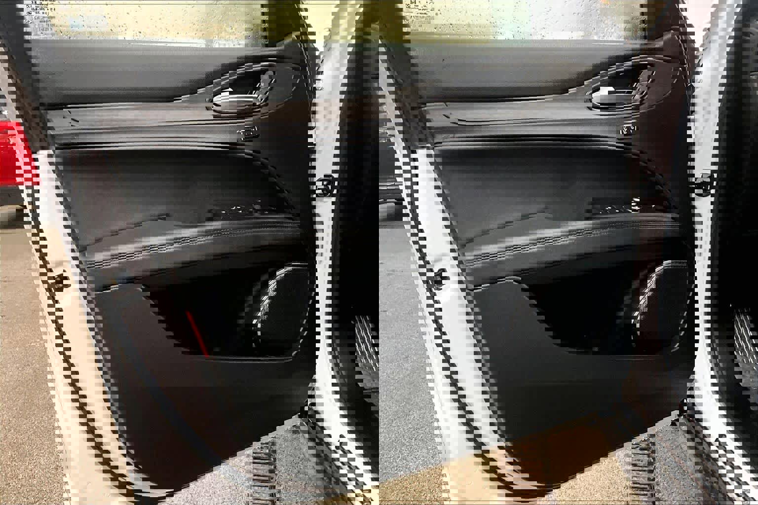 Used 2023 Alfa Romeo Stelvio Ti w/ Active Assist Plus Package image 21