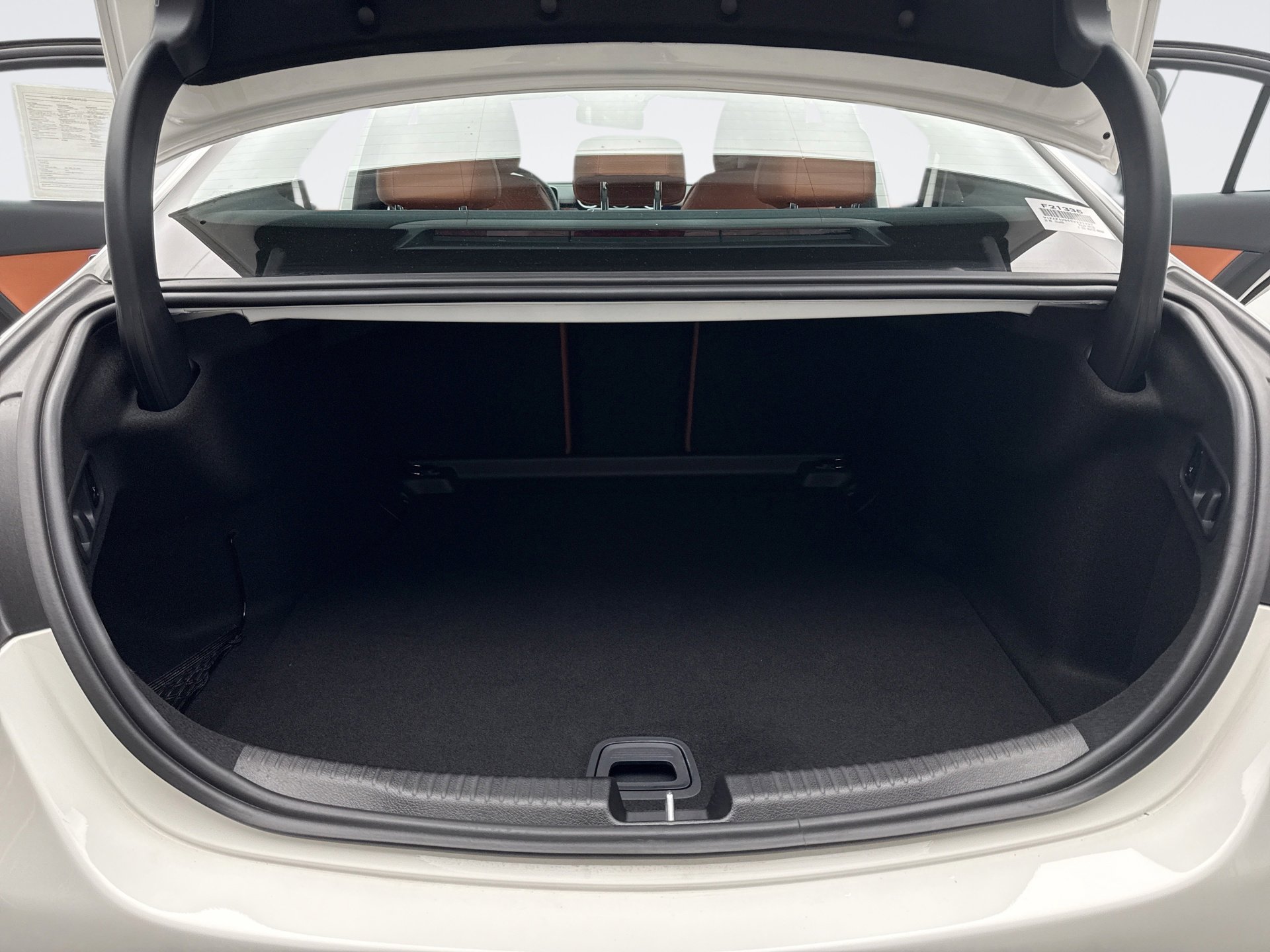 Used 2025 Mercedes-Benz C 300 4MATIC Sedan image 22