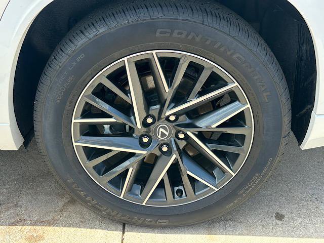 Used 2024 Lexus TX 350 AWD w/ Captains Chair Package image 32