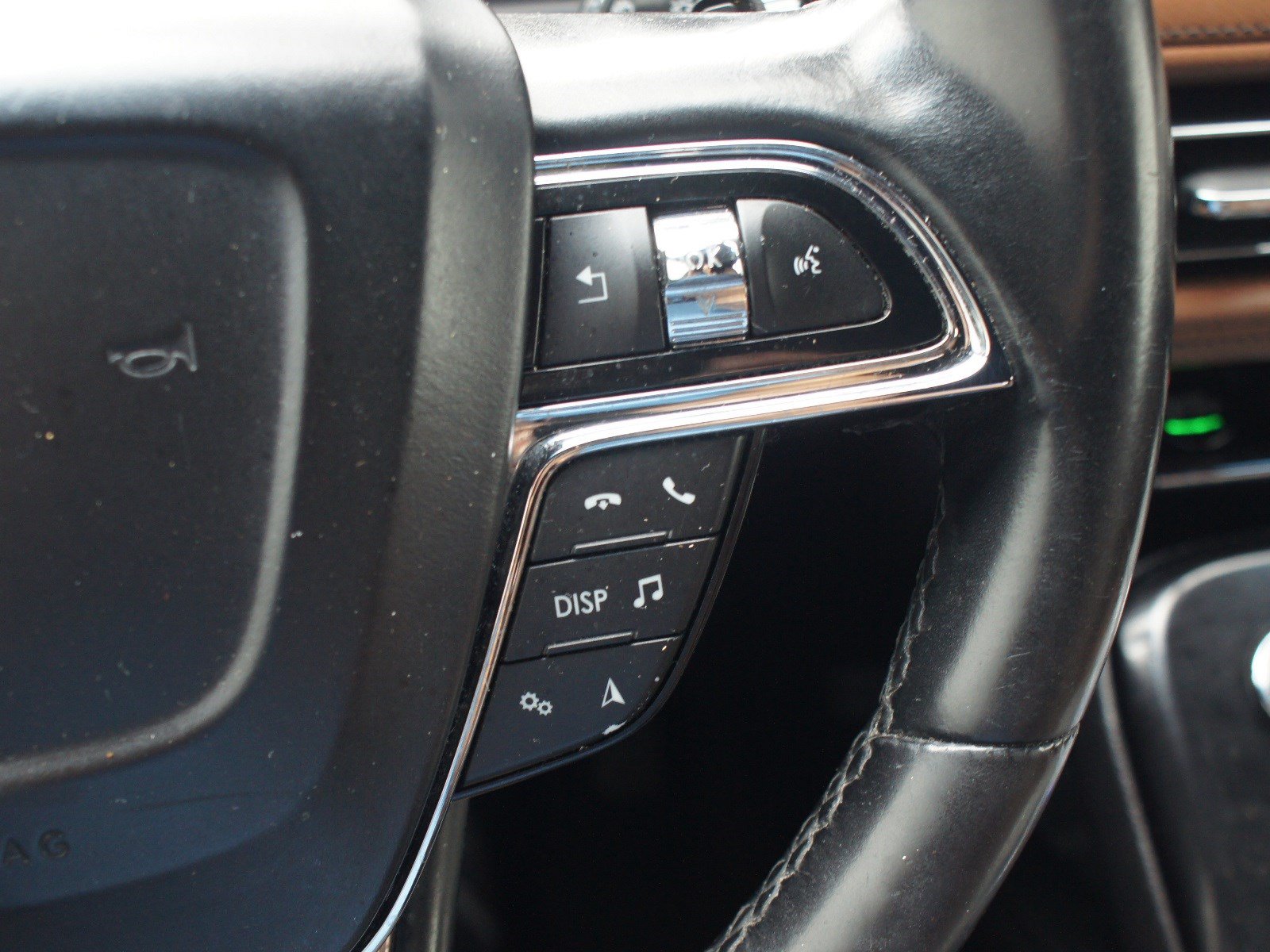 Used 2021 Lincoln Nautilus Reserve w/ Equipment Group 202A AWD/4WD image 11