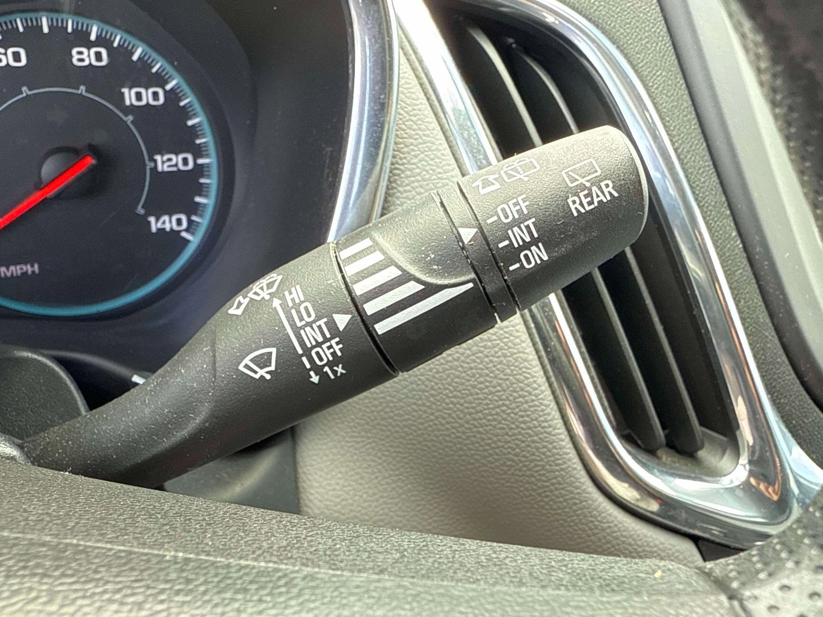 Used 2022 Chevrolet Equinox LS FWD image 15